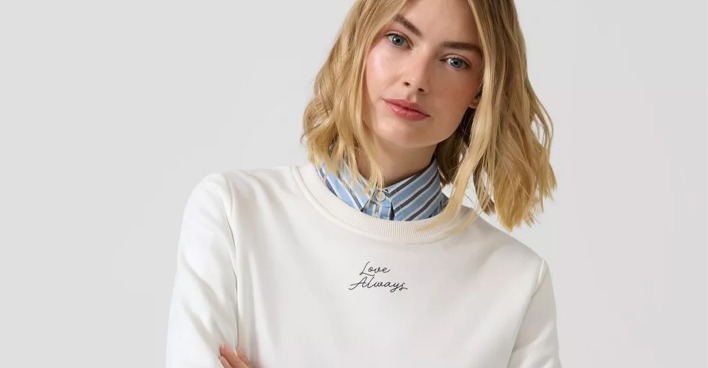 Frau in trendigem Herbst-Look | Credit: s.Oliver
