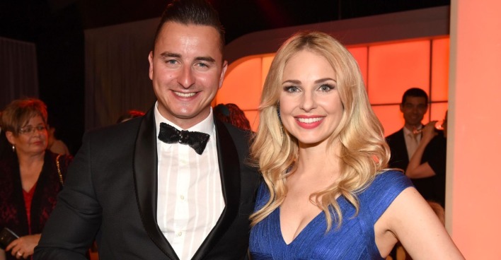 Andreas Gabalier und Silvia Schneider gemeinsam bei einer Veranstaltung/Andreas Gabalier spricht über die Trennung
