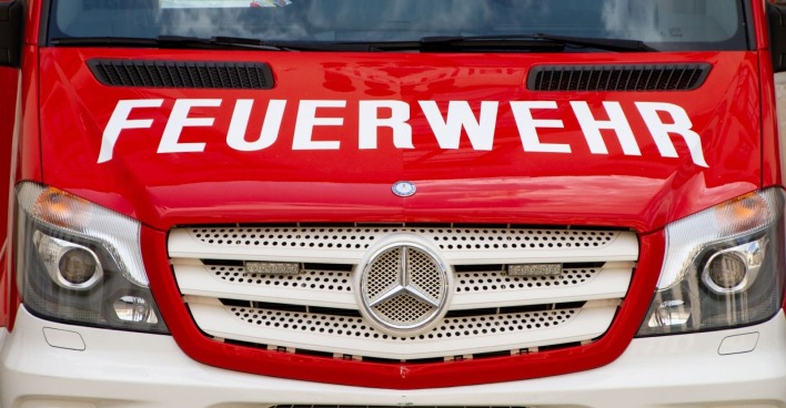Außenansicht eines österreichischen Feuerwehrwagens