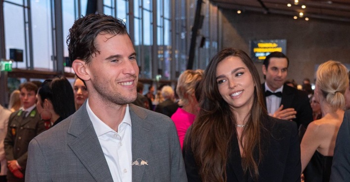 Dominic Thiem und Lili Paul-Roncalli gemeinsam bei einer Veranstaltung./ thiem spricht über Hochzeit