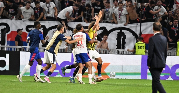 Mattéo Guendouzi steht wegen Provokationen gegen Lyon-Fans im Mittelpunkt.
