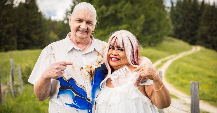 Susi und Norbert aus „Mein Gemeindebau“ ziehen 2026 gemeinsam ins „Forsthaus Rampensau“ auf der Kärntner Alm ein.