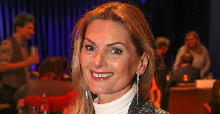 Martina Kaiser spricht über die Sonnenfinsternis und ihre persönliche Bedeutung von Licht und Dunkelheit.