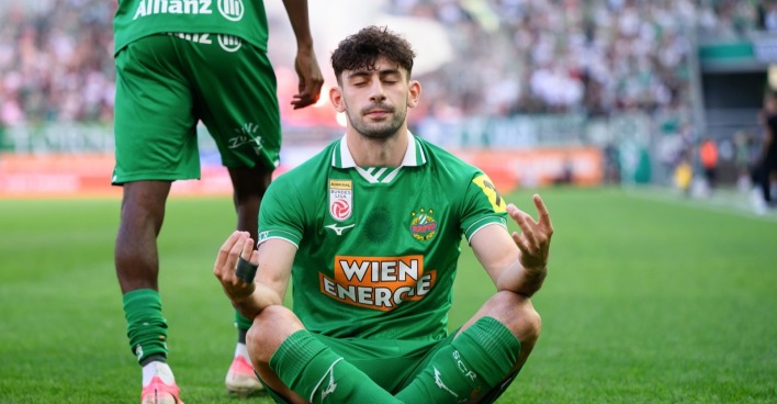 Rapid Wien vs. Sturm Graz: Torjubel zum 1:0 durch Yusuf Demir.