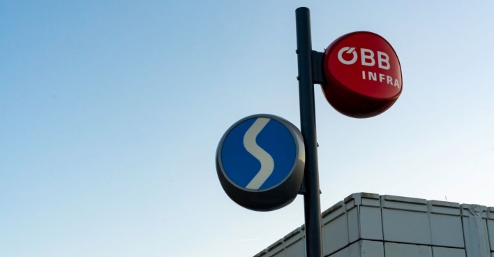 Schild der Wiener S-Bahn