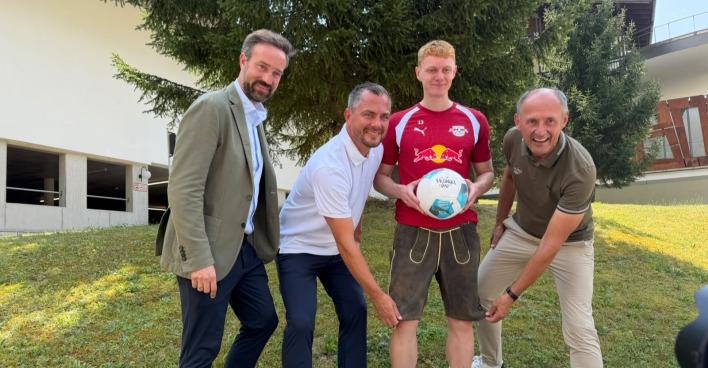 Stefan Schnöll, Marcel Schäfer, Nicolas Seiwald und Leo Bauernberger bei der PK.