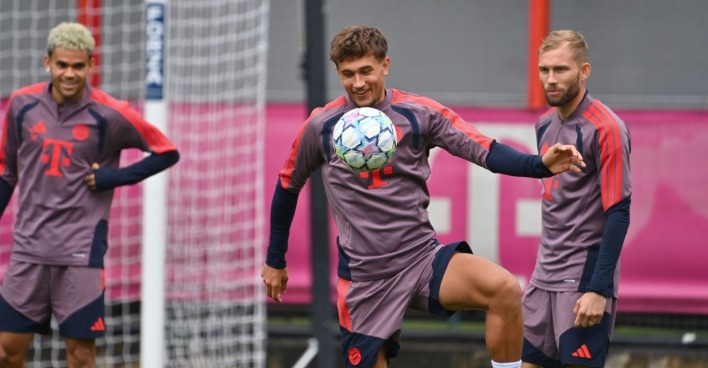 Bayern gegen Bodø/Glimt: Konrad Laimer beim Abschlusstraining mit seinen Kollegen.
