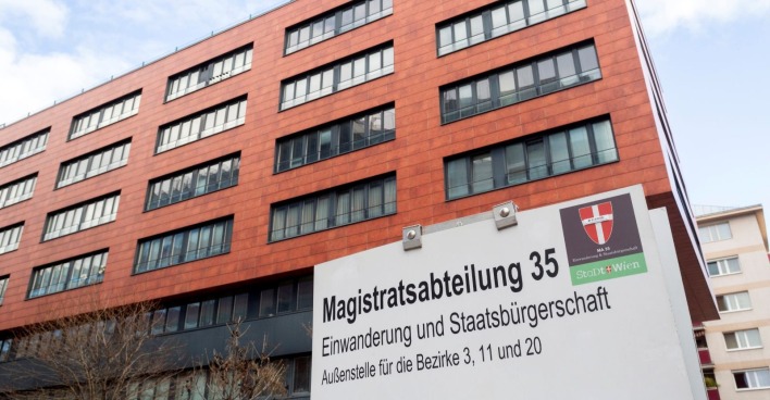 Gebäude der Magistratsabteilung 35 in Wien, bei der das Büro einer Mitarbeiterin durchsucht wurde.