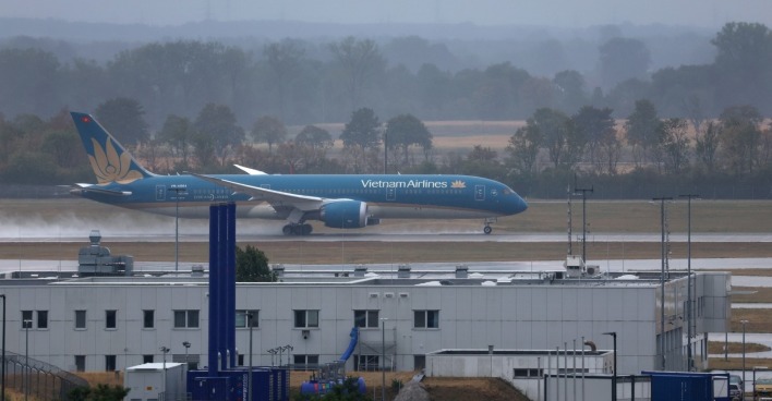 Eine Boeing 787-9 von Vietnam Airlines schoss Mitte August am Münchner Flughafen über die Startbahn hinaus.