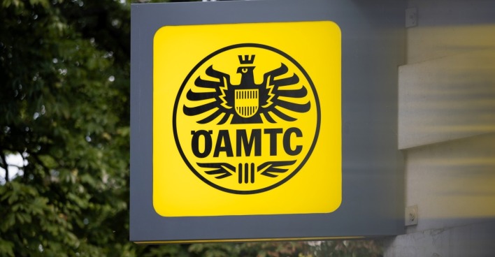 Der ÖAMTC warnt aktuell vor dubiosen Online-Anzeigen für angebliche Spritspargeräte.