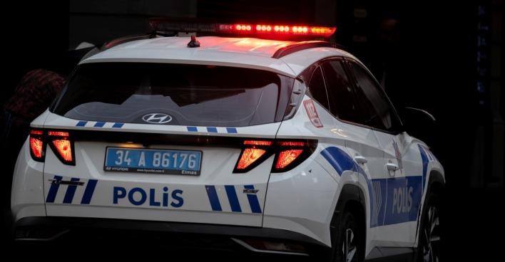 Türkei: Ein 20-jähriger österreichisch-türkischer Doppelstaatsbürger ist bei einem Polizeieinsatz gegen den IS in Istanbul erschossen worden.