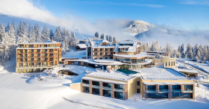 Das Almwellness Hotel Pierer im Winter | Credit: Almwellness Hotel Pierer/Harald Eisenberger