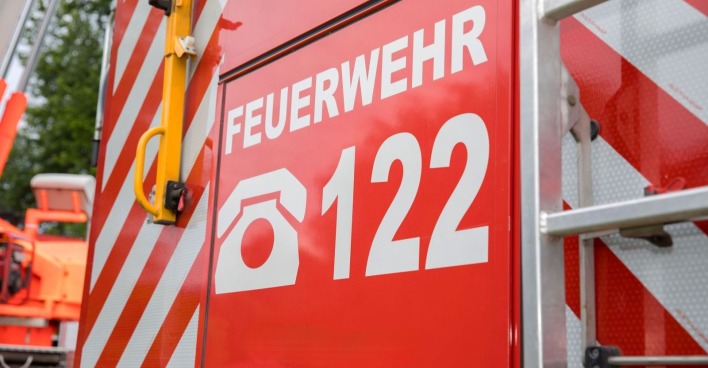 Rückansicht eines österreichischen Feuerwehrwagens in Kärnten