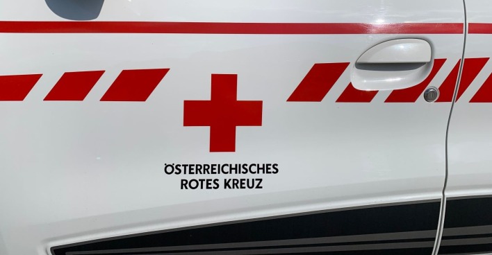Rettungswagen des österreichischen Roten Kruzes