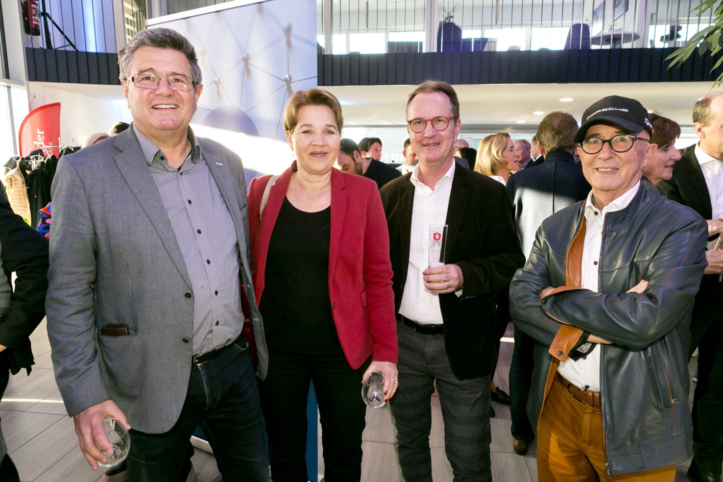 Wolfgang Kaufmann, Bürgermeisterin Andrea Kaufmann, Guntram Mäser und  Walter Wintersteiger (v. li.)