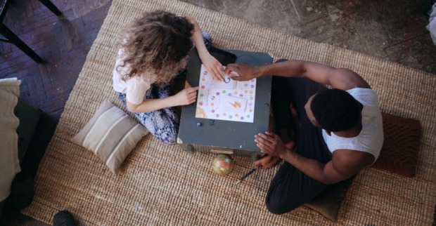 Spiele für Paare | Credit: iStock.com/Vadim_Key