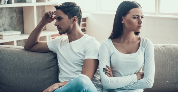 Eifersucht - der Feind der Liebe | Credit: iStock.com/vadimguzhva