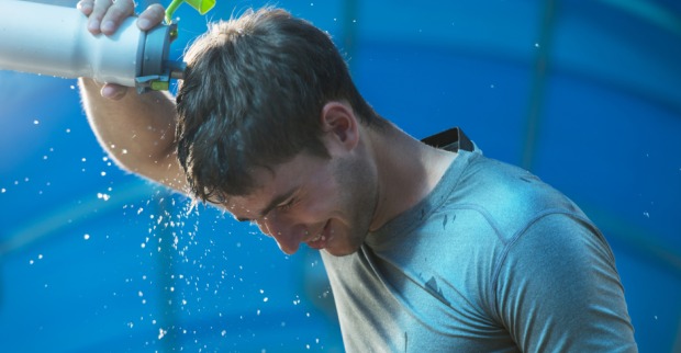 Nicht nur Wasser kühlt runter | Credit: iStock.com/HASLOO
