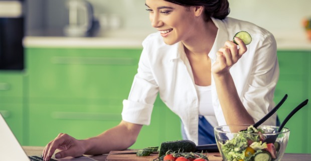 Bei Salaten gilt: Ein Gericht, zahlreiche Variationen | Credit: iStock.com/vadimguzhva
