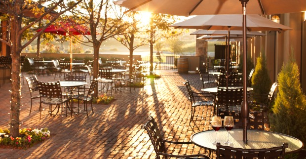 In Graz haben viele Restaurants, Bars und Cafés wunderschöne Gastgärten.
