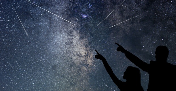 Sternschnuppen-Schauen | Credit: iStock.com/Allexxandar