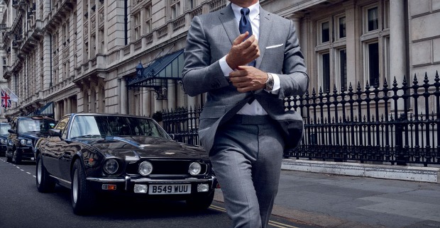 Daniel Craig als James Bond trägt eine Omega.