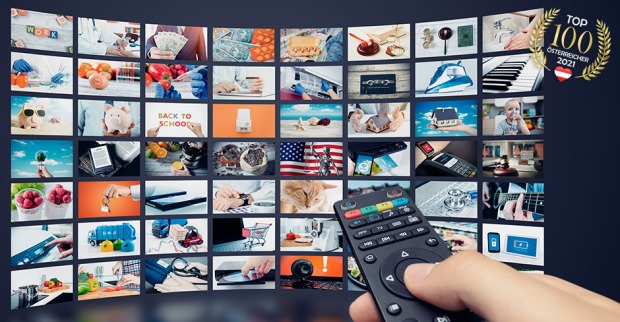 Fernbedienung mit Screen I Credit: iStock.com/simpson33