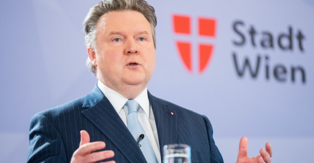 Michael Ludwig auf der Pressekonferenz zu den kommenden Öffnungsschritten.