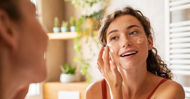 Pflege für sensible Haut | Credit: iStock.com/Ridofranz