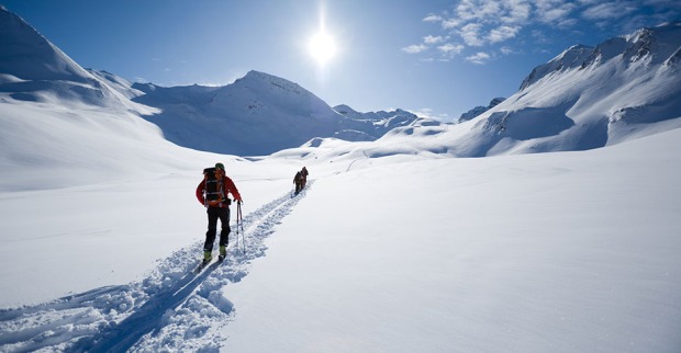 Skitourengeher | Credit: iStock.com/chrischei