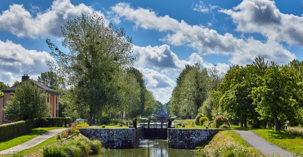 Kanal und Schleuse in Frankreich | Credit: iStockphoto/ Gary Le Feuvre