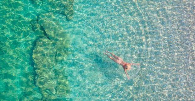 Nackt baden | Credit: iStock.com/FTiare