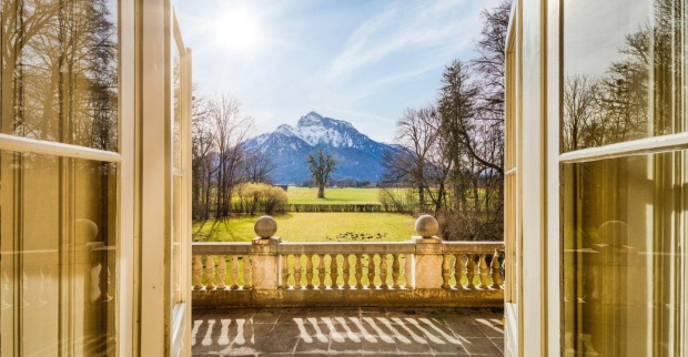 Der Blick aus dem Fenster der Luxus-Immobilie