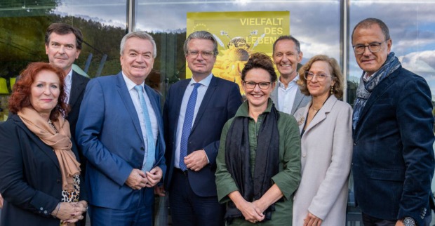 Doris Wolkner-Steinberger, Alexander Kada, LH-Stv. Anton Lang, LH Christopher Drexler, Alexandra Getzinger, Wolfgang Paill, Astrid Kury und Wolfgang Muchitsch