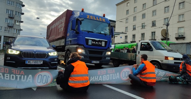 Klima Aktivisten blockieren in Linz