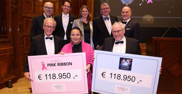 Scheckübergabe an Licht ins Dunkel und Pink Ribbon| Credit: Katharina Schiffl