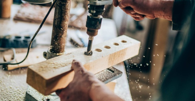 Bohrmaschine in Werkstatt