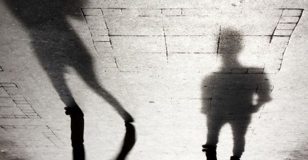 Zwei Schatten-Silhouetten