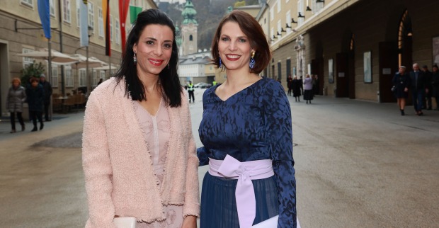 Karoline Edtstadler und Domique Hasler