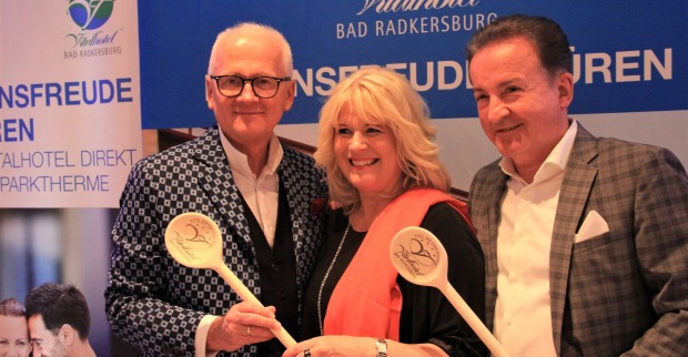 v.l.: Andy Marek, Direktorin Claudia Wendner und Organisator Kurt Faist
