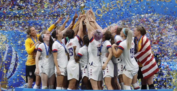 Die USA-Damen jubeln über den Weltmeister-Titel im Jahr 2019.