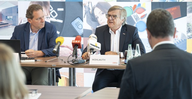 Peter Voithofer und Gerhard Wohlmuth beim Pressegespräch zur steirischen Halbjahresbilanz im Handel.