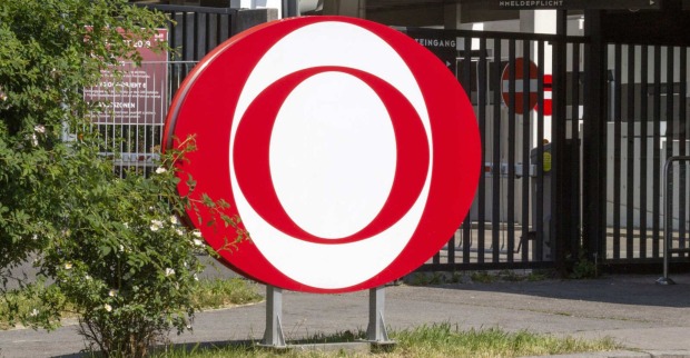 Das rot-weiße ORF Logo in Wien.