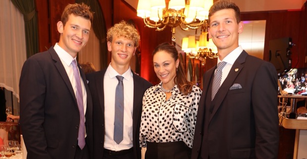 Die junge Generation der Familie Querfeld mit Lilly Becker im Kaffeehaus Landtmann | Richard Schuster