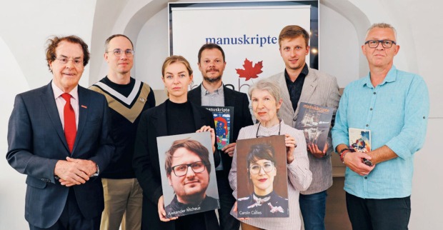 Die Fachjury mit Bildern der Gewinner.