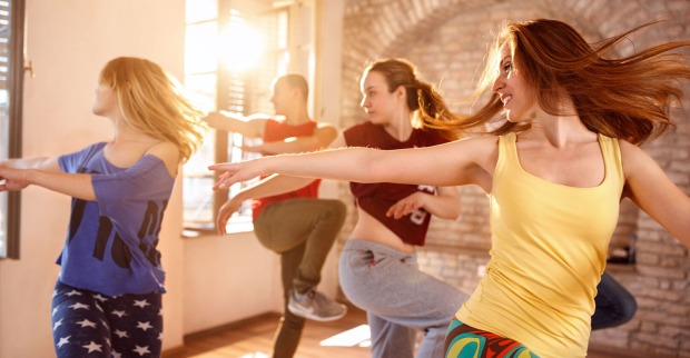 Zumba-Tänzerinnen | Credit: iStock.com/LuckyBusiness