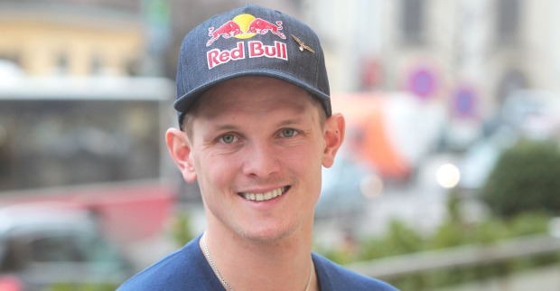 Morgenstern mit Red Bull Kappe bei einem Event