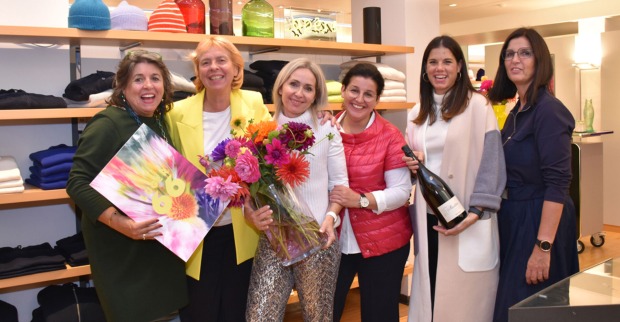 Happy Birthday dem Luger Mode-Team: Alita, Judith, Irena, Claudia, Melanie und Hanny (v. li.)