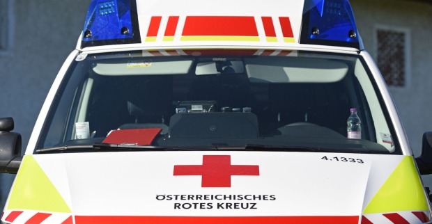 Ein Rettungsauto von vorne