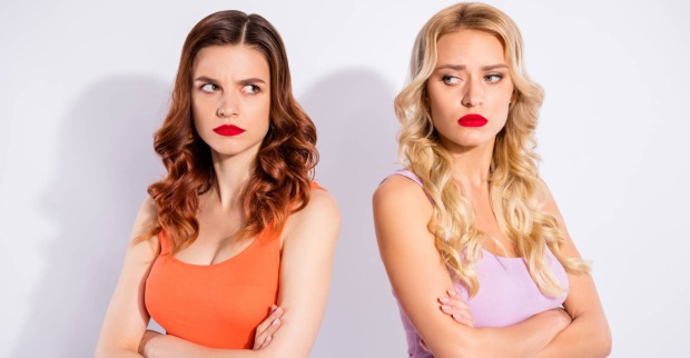 Zwei Frauen, die sich nicht verstehen.